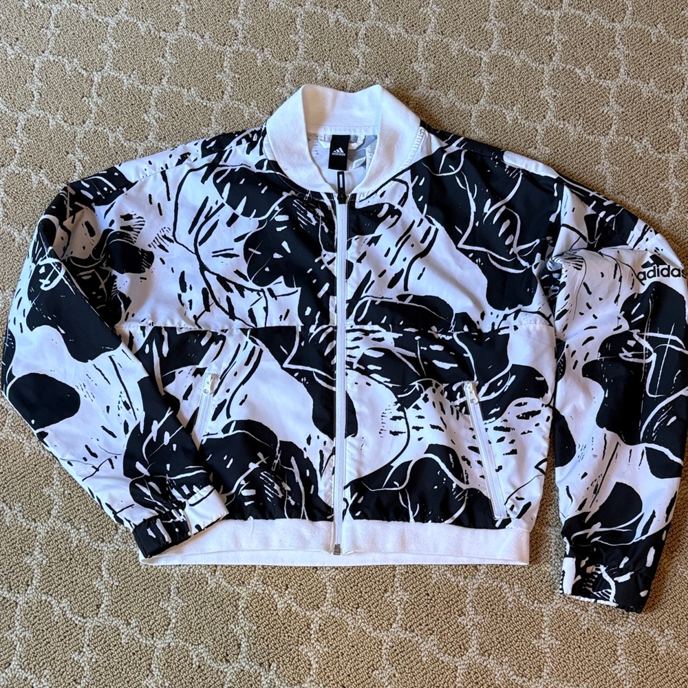 Adidas windbreaker jacket, size s